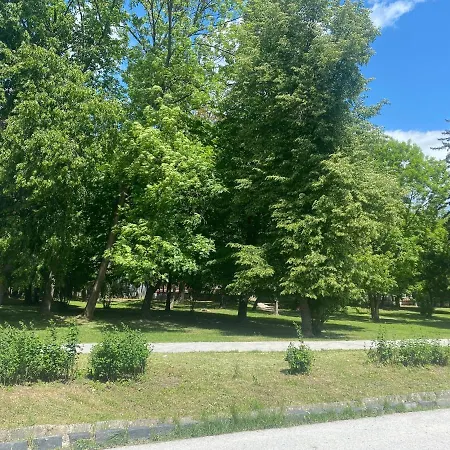 Parkhouse * Roznava